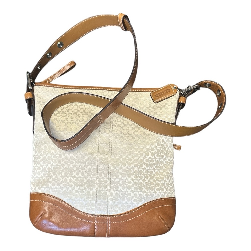 Coach Signature Crossbody/Shoulder Bag